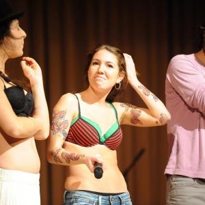 Fotografía de III festival internacional de Teatro Universitario: Zwölf - Aula de teatro de la UGR