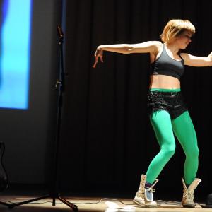 Fotografía de III festival internacional de Teatro Universitario: Zwölf - Aula de teatro de la UGR