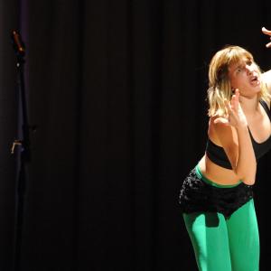 Fotografía de III festival internacional de Teatro Universitario: Zwölf - Aula de teatro de la UGR