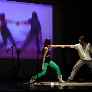 Fotografía de III festival internacional de Teatro Universitario: Zwölf - Aula de teatro de la UGR