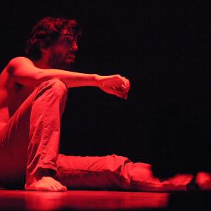 Fotografía de III festival internacional de Teatro Universitario: Zwölf - Aula de teatro de la UGR