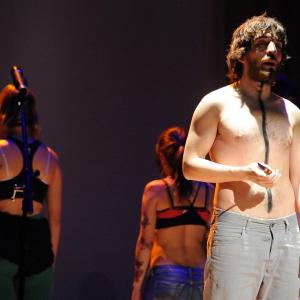Fotografía de III festival internacional de Teatro Universitario: Zwölf - Aula de teatro de la UGR