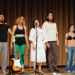 Fotografía de III festival internacional de Teatro Universitario: Zwölf - Aula de teatro de la UGR