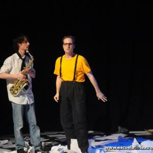 Fotografía de Escuela de Teatro de Granada: El cuerno - Escuela de Teatro de Granada
