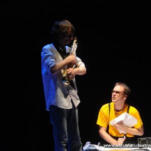 Fotografía de Escuela de Teatro de Granada: El cuerno - Escuela de Teatro de Granada