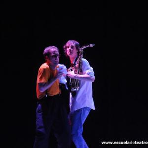 Fotografía de Escuela de Teatro de Granada: El cuerno - Escuela de Teatro de Granada