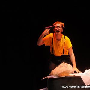 Fotografía de Escuela de Teatro de Granada: El cuerno - Escuela de Teatro de Granada