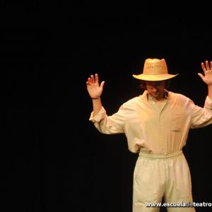 Fotografía de Escuela de teatro de Granada: Beauty in the beast - Escuela de Teatro de Granada