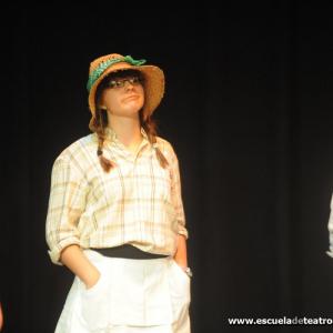 Fotografía de Escuela de teatro de Granada: Beauty in the beast - Escuela de Teatro de Granada