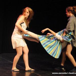 Fotografía de Escuela de teatro de Granada: Des-cuentos clásicos - Escuela de Teatro de Granada