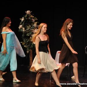 Fotografía de Escuela de teatro de Granada: Des-cuentos clásicos - Escuela de Teatro de Granada