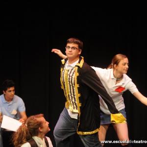 Fotografía de Escuela de Teatro de Granada: Amarillo Moliere - Escuela de Teatro de Granada