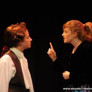 Fotografía de Escuela de Teatro de Granada: Amarillo Moliere - Escuela de Teatro de Granada