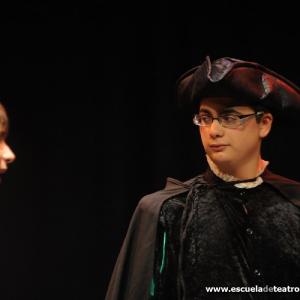Fotografía de Escuela de Teatro de Granada: Amarillo Moliere - Escuela de Teatro de Granada