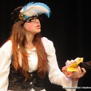 Fotografía de Escuela de Teatro de Granada: Amarillo Moliere - Escuela de Teatro de Granada
