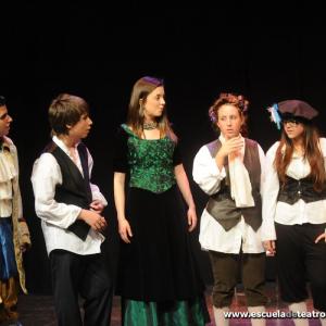 Fotografía de Escuela de Teatro de Granada: Amarillo Moliere - Escuela de Teatro de Granada