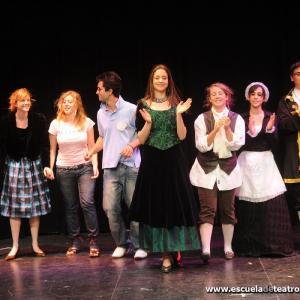 Fotografía de Escuela de Teatro de Granada: Amarillo Moliere - Escuela de Teatro de Granada