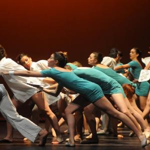 Fotografía de Talleres Danza contemporánea - Conservatorio de Danza