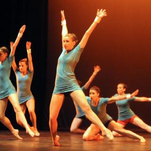 Fotografía de Talleres Danza contemporánea - Conservatorio de Danza