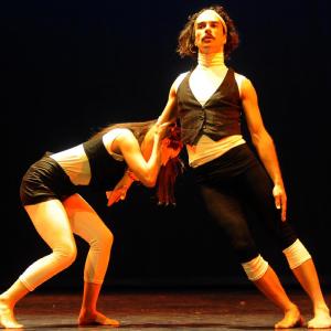 Fotografía de Talleres Danza contemporánea - Conservatorio de Danza