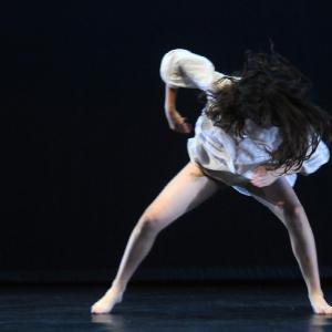 Fotografía de Talleres Danza contemporánea - Conservatorio de Danza