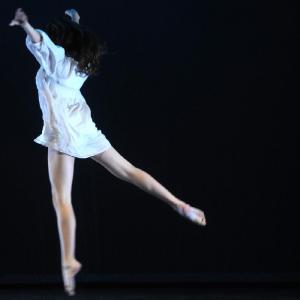 Fotografía de Talleres Danza contemporánea - Conservatorio de Danza