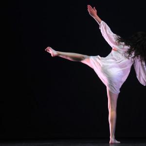 Fotografía de Talleres Danza contemporánea - Conservatorio de Danza