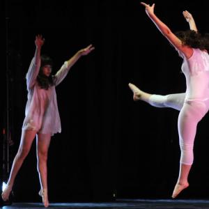 Fotografía de Talleres Danza contemporánea - Conservatorio de Danza