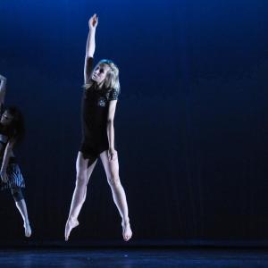 Fotografía de Talleres Danza contemporánea - Conservatorio de Danza