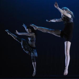 Fotografía de Talleres Danza contemporánea - Conservatorio de Danza