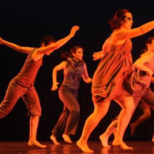Fotografía de Talleres Danza contemporánea - Conservatorio de Danza