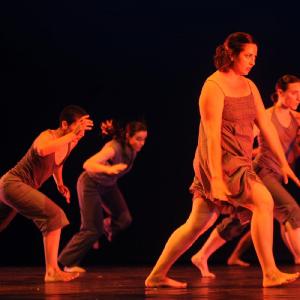 Fotografía de Talleres Danza contemporánea - Conservatorio de Danza