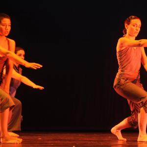 Fotografía de Talleres Danza contemporánea - Conservatorio de Danza