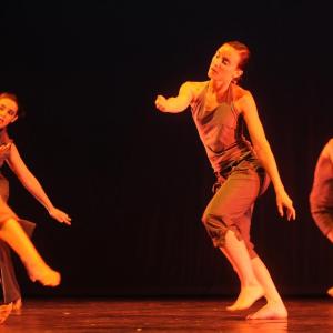 Fotografía de Talleres Danza contemporánea - Conservatorio de Danza