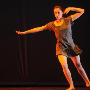 Fotografía de Talleres Danza contemporánea - Conservatorio de Danza