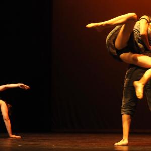 Fotografía de Talleres Danza contemporánea - Conservatorio de Danza