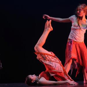 Fotografía de Talleres Danza contemporánea - Conservatorio de Danza