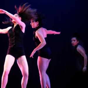 Fotografía de Talleres Danza contemporánea - Conservatorio de Danza