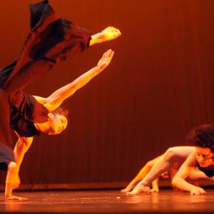 Fotografía de Talleres Danza contemporánea - Conservatorio de Danza