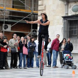 Fotografía de Arte en la calle - La mona y el boquerón