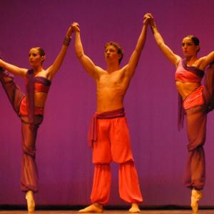 Fotografía de Joven Ballet de Málaga: Danza para una Navidad - Joven ballet de Málaga