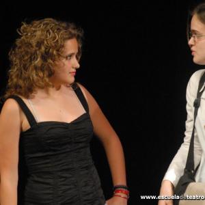 Fotografía de Escuela de Teatro de Granada: Parada y sorpresa - Escuela de Teatro de Granada