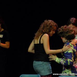 Fotografía de Escuela de Teatro de Granada: Parada y sorpresa - Escuela de Teatro de Granada