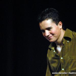 Fotografía de Escuela de Teatro de Granada: Parada y sorpresa - Escuela de Teatro de Granada