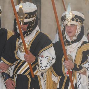 Fotografía de Desfiles de Moros y Cristianos en Cúllar 2006 (2) - Comparsas de moros y cristianos de Cúllar