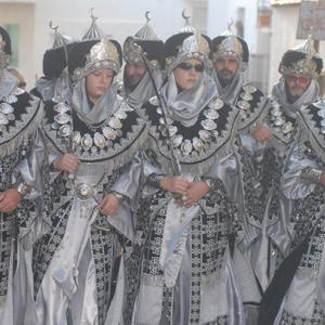 Fotografía de Desfiles de Moros y Cristianos en Cúllar 2006 (2) - Comparsas de moros y cristianos de Cúllar